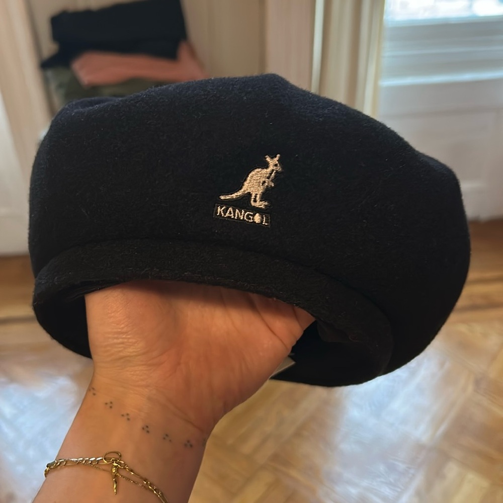 Black Kangol wool Jax Beret medium